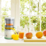 Exprimidor/Extractor Portátil para Naranjas y más, Recargable por USB - Imagen 3